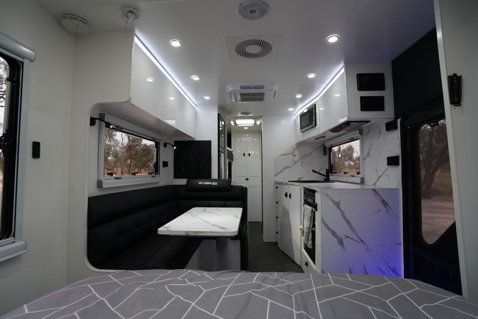 Flatbed caravan microwave with modern design